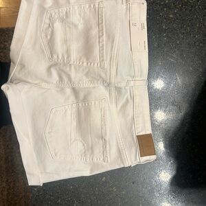 Brand new American Eagle high rise shortie